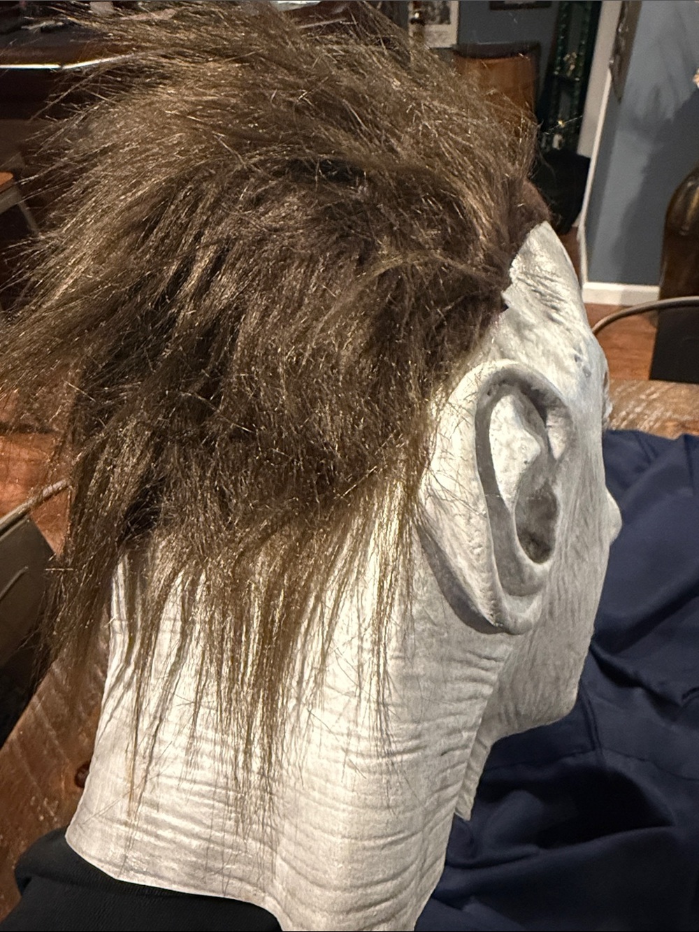 Michael Myers jumpsuit and mask costume - Picture 3 of 6